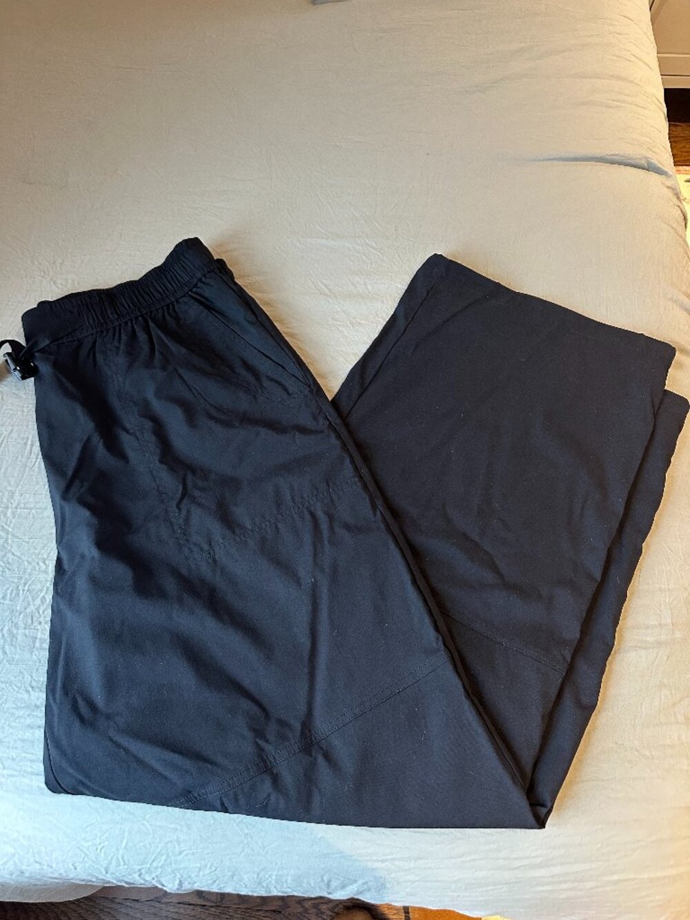 Athleta Highland High Rise Parachute Utility Pants, Black, Size L